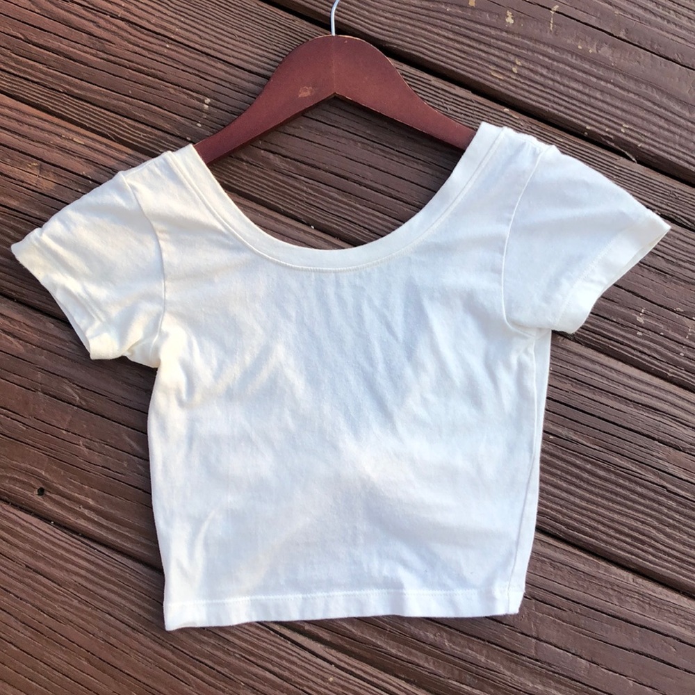 Cream bow detail crop top